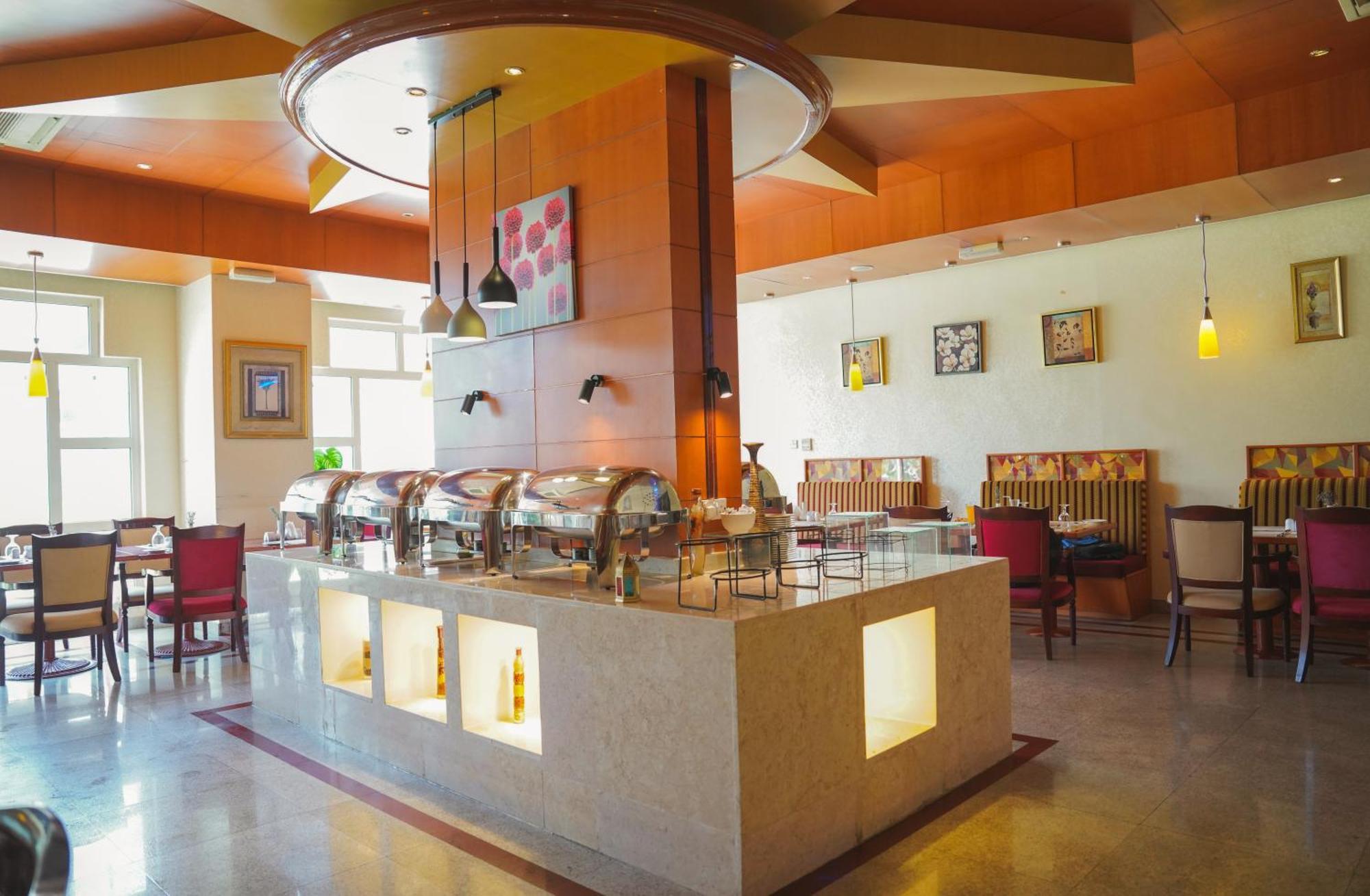 Safeer International Hotel By Brothers International Muscat Exterior photo